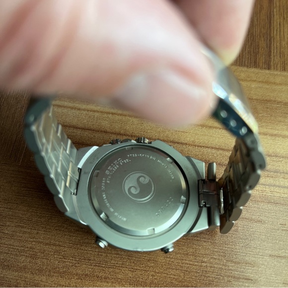 COPY - Seiko 7T32-6K19 Yellow Dial Blue Sun Dials - Picture 5 of 6